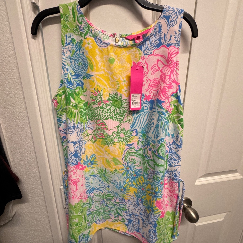 Lilly Pulitzer Donna Top cheek to cheek size medium